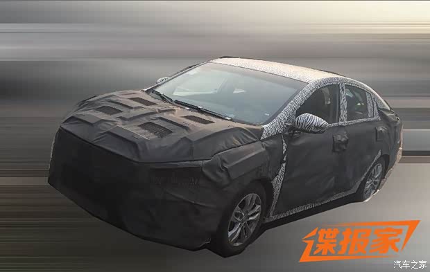 现款帝豪(帝豪RS)的前身是帝豪EC718(EC7-RV),其首发时间可以追溯到2009年。在吉利多品牌战略失意后,曾经的帝豪品牌已经演变成为吉利旗下的主力车系。不久前,吉利的越级紧凑型车(A 级)帝豪GL也应需而生,填补了吉利品牌在越级紧凑型车细分市场的欠缺。而新兵上阵的同时,老兵也显现了疲态,于是车系的换代工作也被提上了日程。