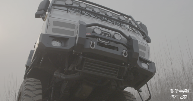 改装后的“前脸”，怎么样，还是很霸气的吧
